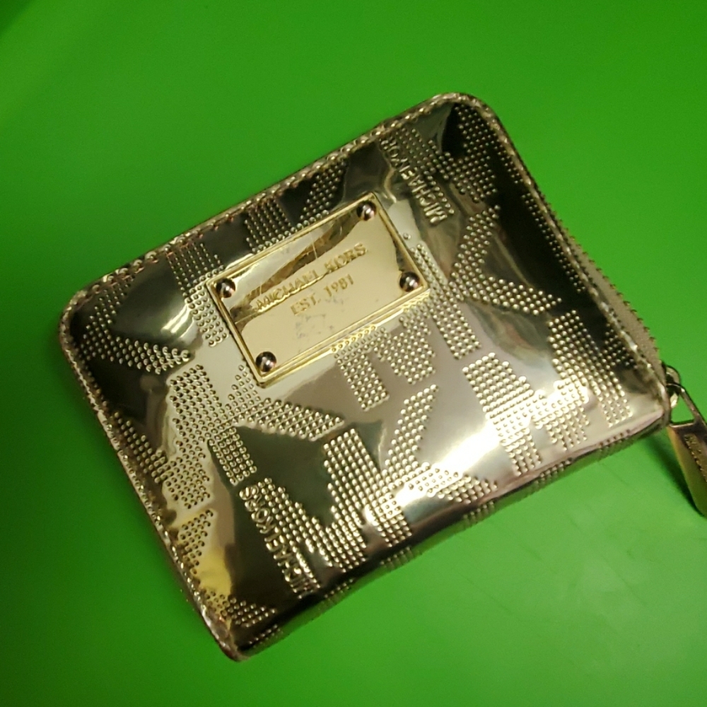 Michael Kors wallet